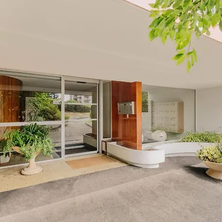 Apartment Sixties 64 2 Bedrooms With A Balcony And Parking In *